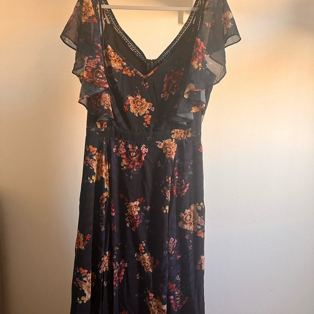 City chic dress 🌸🌺